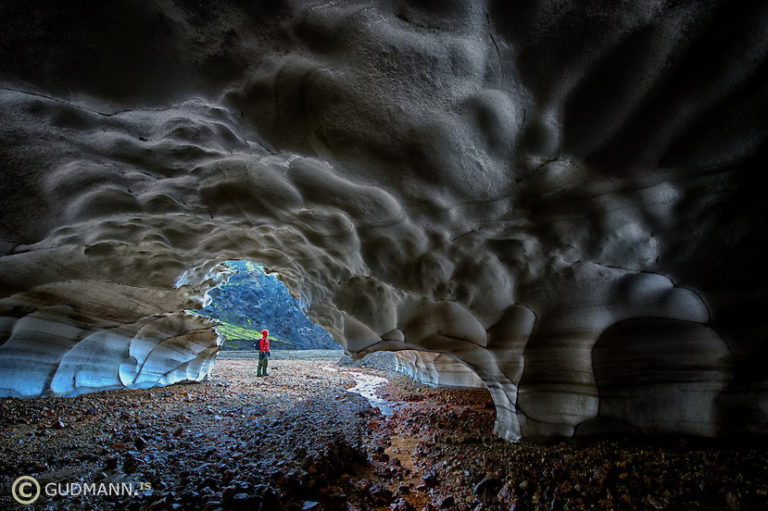 Icecave in Landmannalaugar