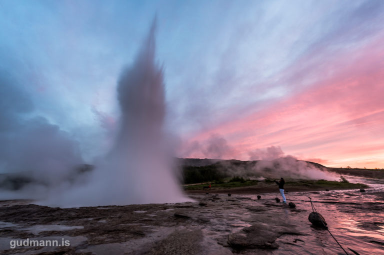 Dancing into the sunset at Geysir and Strokkur